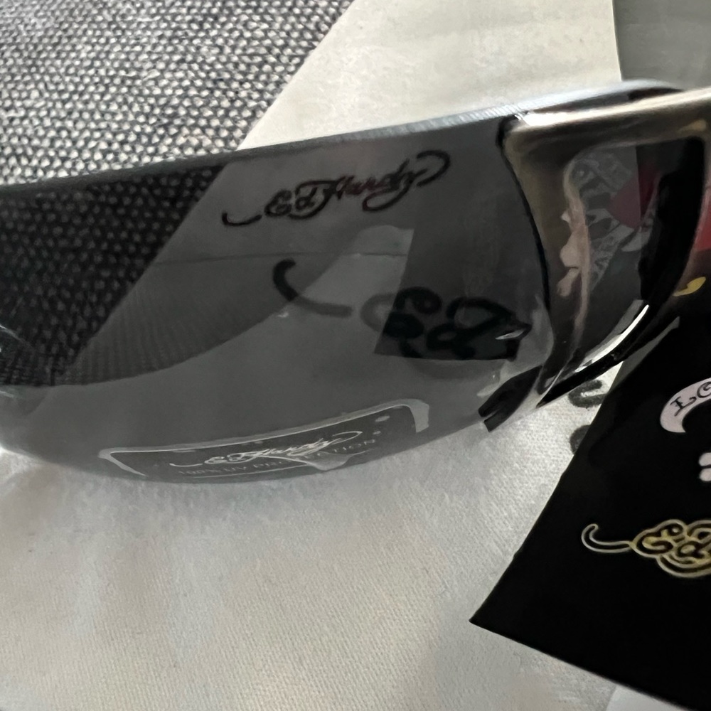 Ed Hardy Sunglasses - Picture 9 of 10